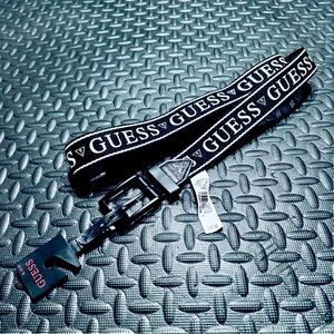 Guess Men’s belt size XL NWT